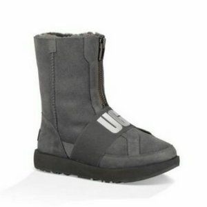 UGG Conness Grey Suede Streetwear Logo Boots 5.5